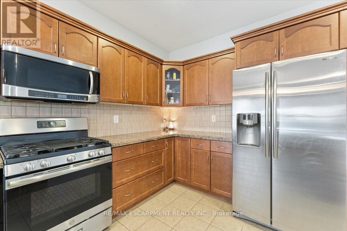 66 MAGNIFICENT WAY, Hamilton (Binbrook), Ontario, L0R1C0 — Photo 12