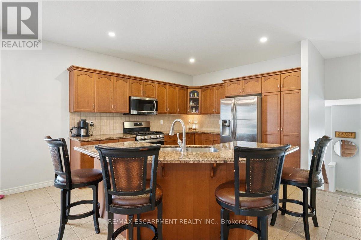 66 MAGNIFICENT WAY, Hamilton (Binbrook), Ontario, L0R1C0 — Photo 9