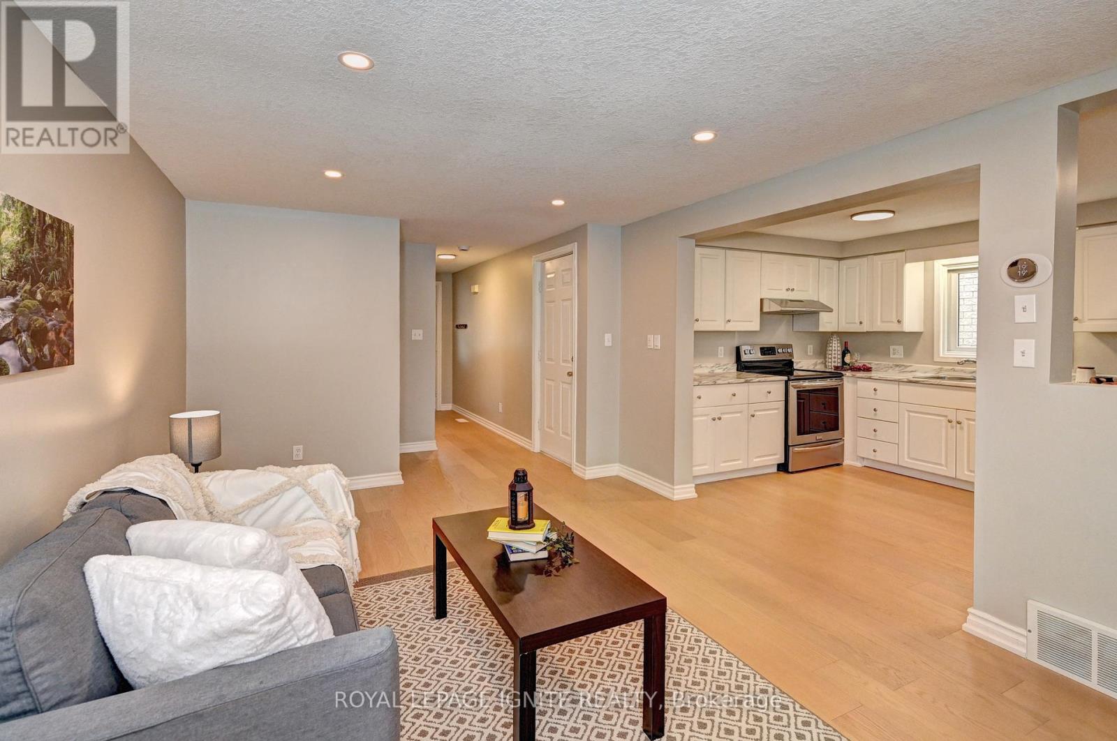 30 BRIDLEWREATH STREET, Kitchener, Ontario, N2E3V5 — Photo 14