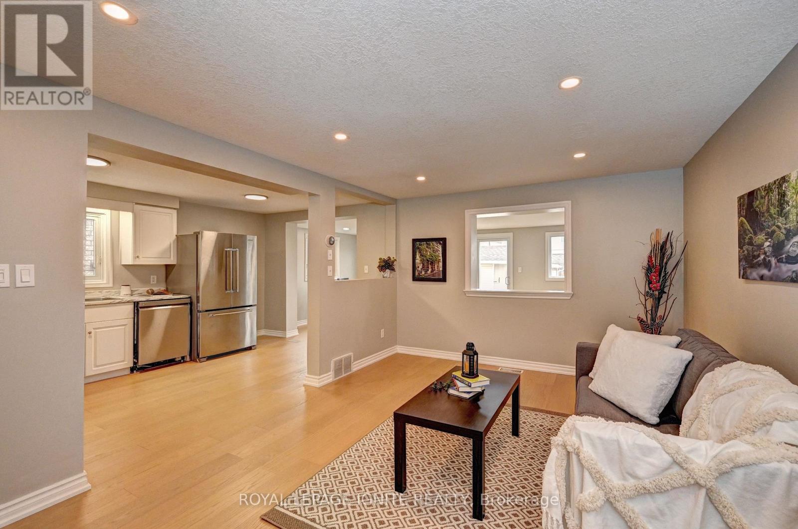 30 BRIDLEWREATH STREET, Kitchener, Ontario, N2E3V5 — Photo 16