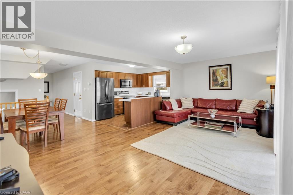 22 DAHLIA Street, Kitchener, Ontario, N2E4A9 — Photo 10