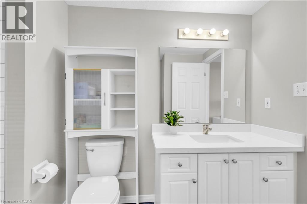 22 DAHLIA Street, Kitchener, Ontario, N2E4A9 — Photo 20