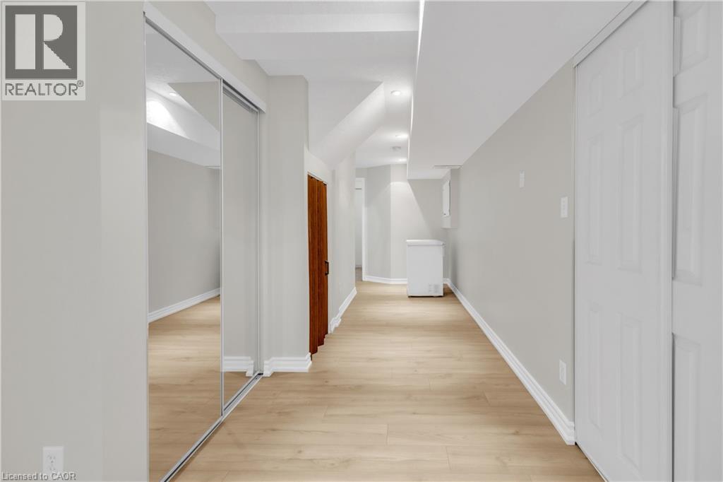 22 DAHLIA Street, Kitchener, Ontario, N2E4A9 — Photo 30