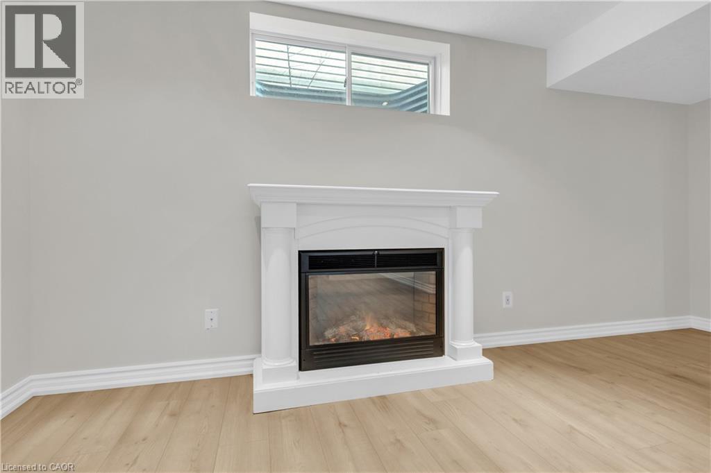 22 DAHLIA Street, Kitchener, Ontario, N2E4A9 — Photo 33