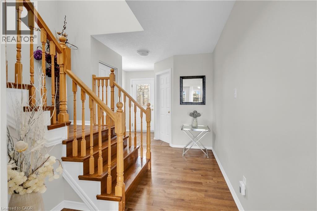 22 DAHLIA Street, Kitchener, Ontario, N2E4A9 — Photo 4