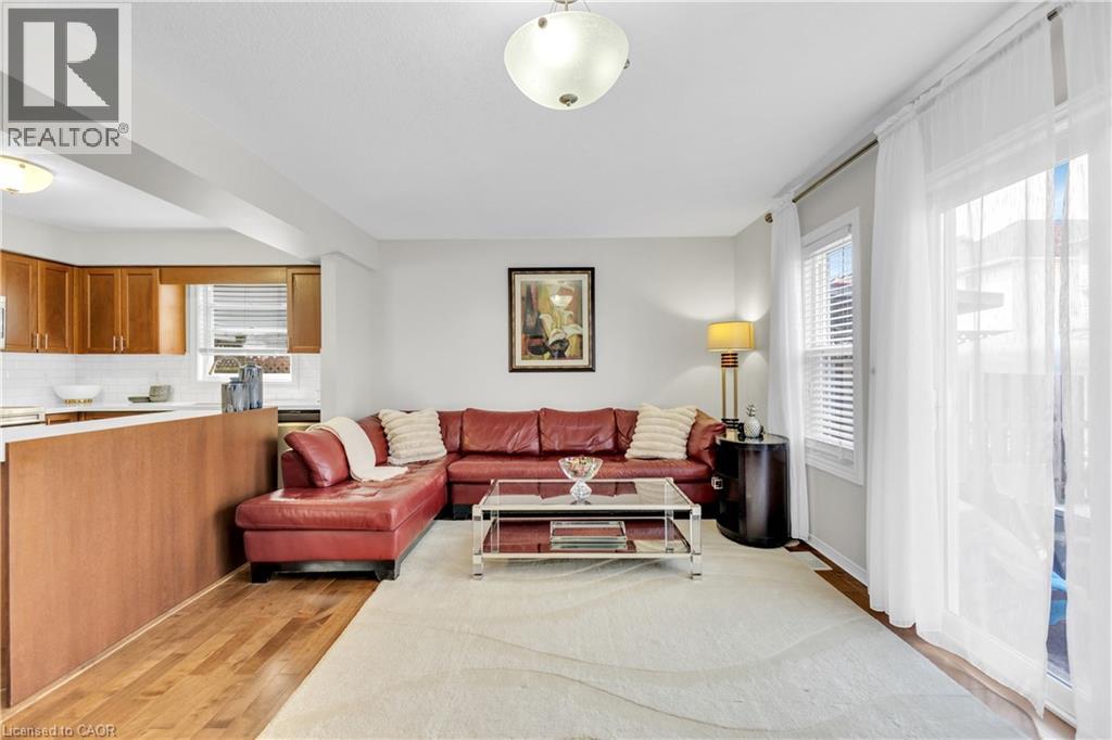 22 DAHLIA Street, Kitchener, Ontario, N2E4A9 — Photo 8