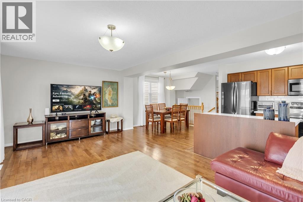 22 DAHLIA Street, Kitchener, Ontario, N2E4A9 — Photo 9