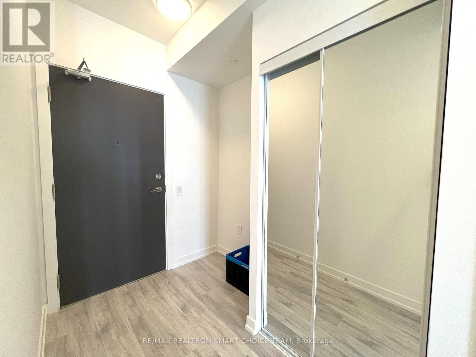 2610 - 8 OLYMPIC GARDEN DRIVE, Toronto (Newtonbrook East), Ontario, M2M0B9 — Photo 4