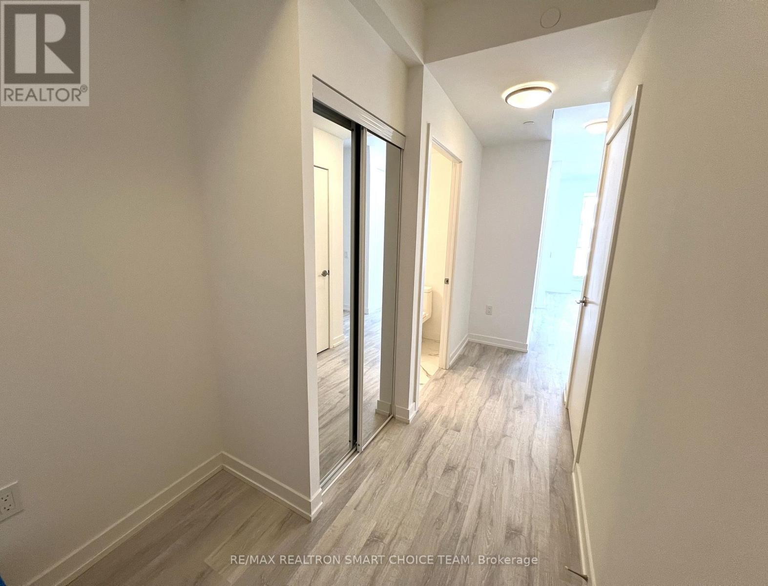 2610 - 8 OLYMPIC GARDEN DRIVE, Toronto (Newtonbrook East), Ontario, M2M0B9 — Photo 5