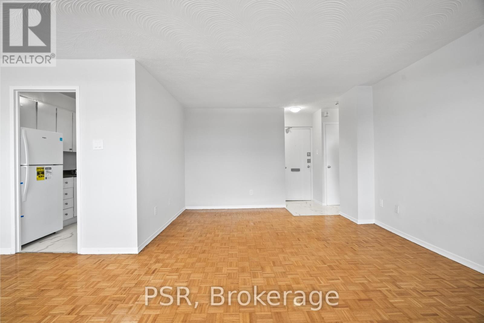 204 - 105 ROWENA DRIVE, Toronto (Parkwoods-Donalda), Ontario, M3A1R2 — Photo 5