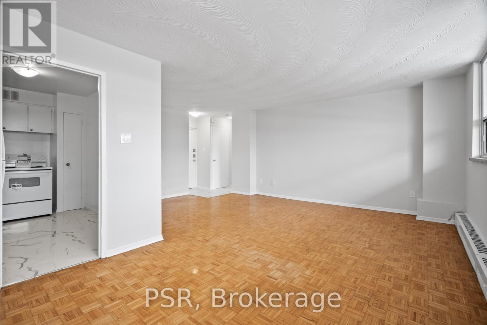 204 - 105 ROWENA DRIVE, Toronto (Parkwoods-Donalda), Ontario, M3A1R2 — Photo 6