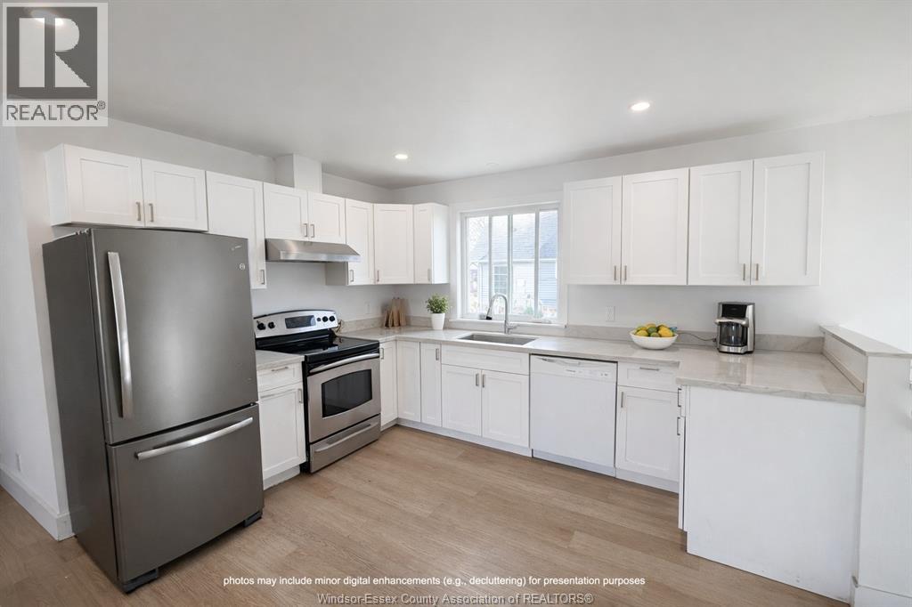 788 BRIDGE AVENUE, Windsor, Ontario, N9B2M6 — Photo 2