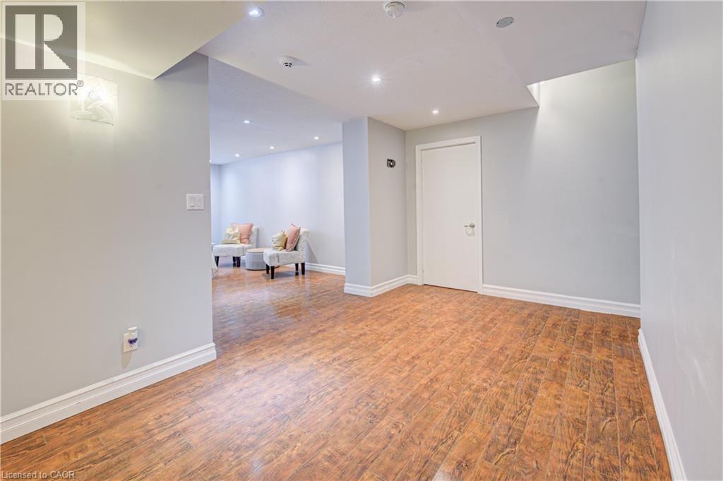 298 FERNDALE Place, Waterloo, Ontario, N2J3X9 — Photo 32