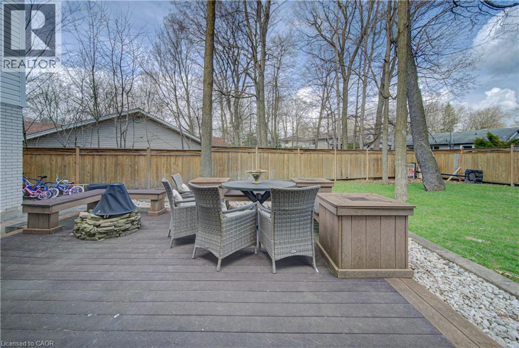 298 FERNDALE Place, Waterloo, Ontario, N2J3X9 — Photo 39