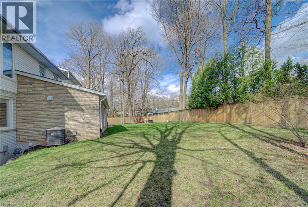 298 FERNDALE Place, Waterloo, Ontario, N2J3X9 — Photo 44