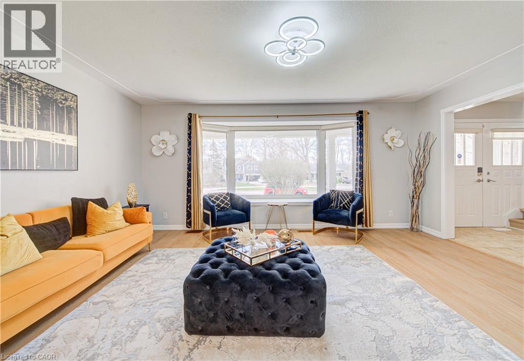 298 FERNDALE Place, Waterloo, Ontario, N2J3X9 — Photo 7