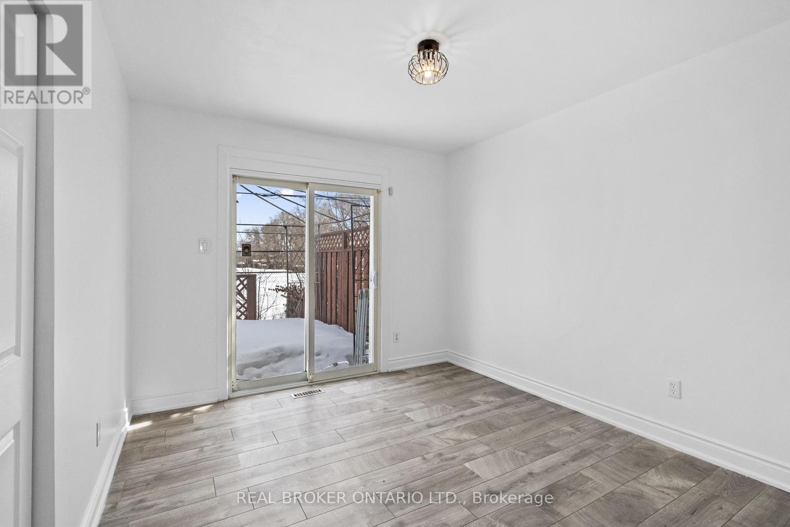 11 CATHCART CRESCENT, Brampton (Avondale), Ontario, L6T2A4 — Photo 12