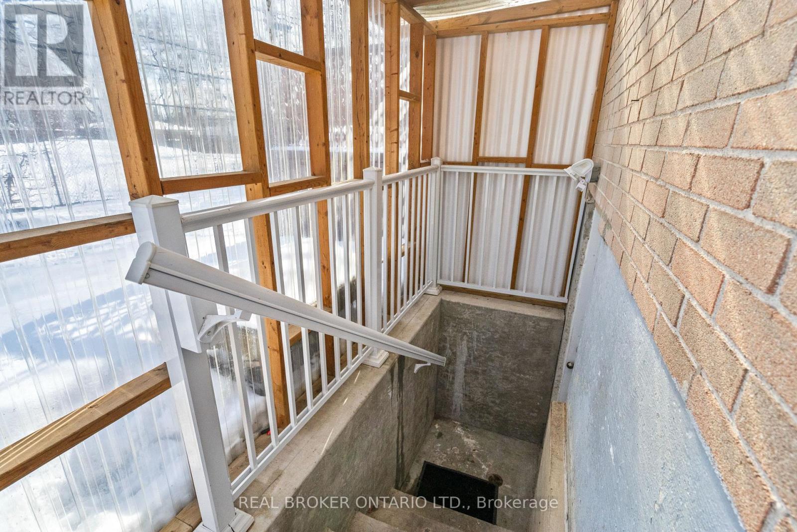 11 CATHCART CRESCENT, Brampton (Avondale), Ontario, L6T2A4 — Photo 14