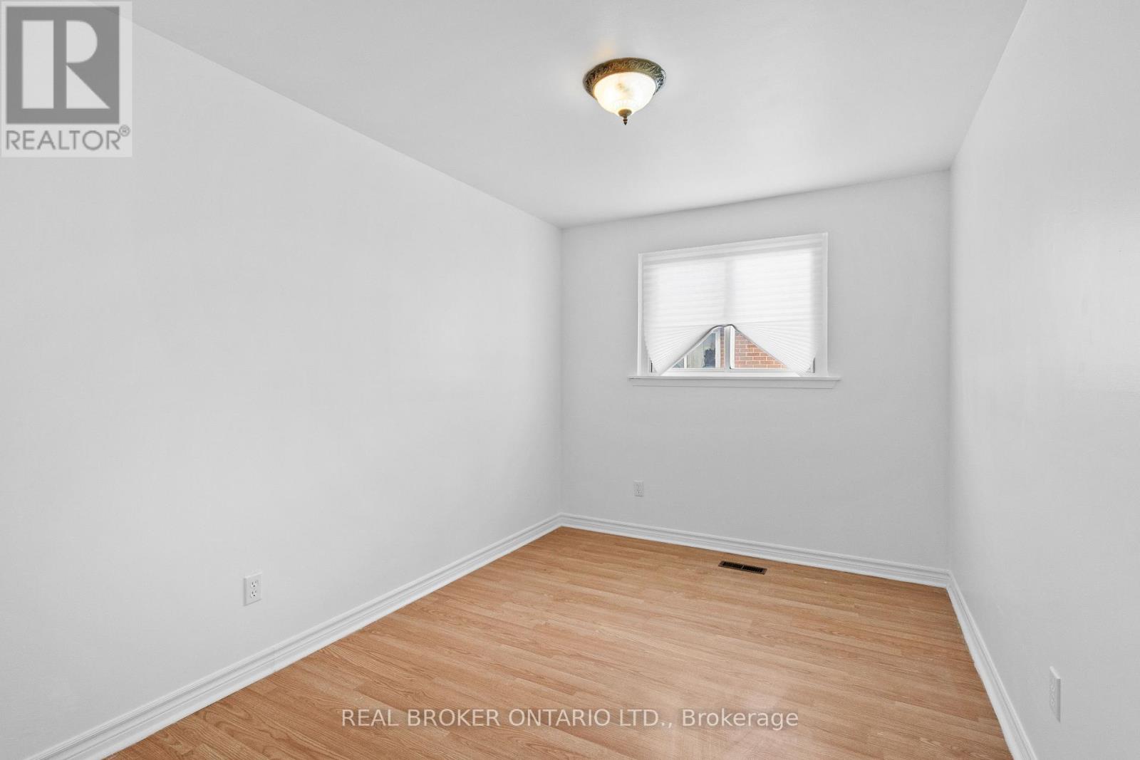 11 CATHCART CRESCENT, Brampton (Avondale), Ontario, L6T2A4 — Photo 8