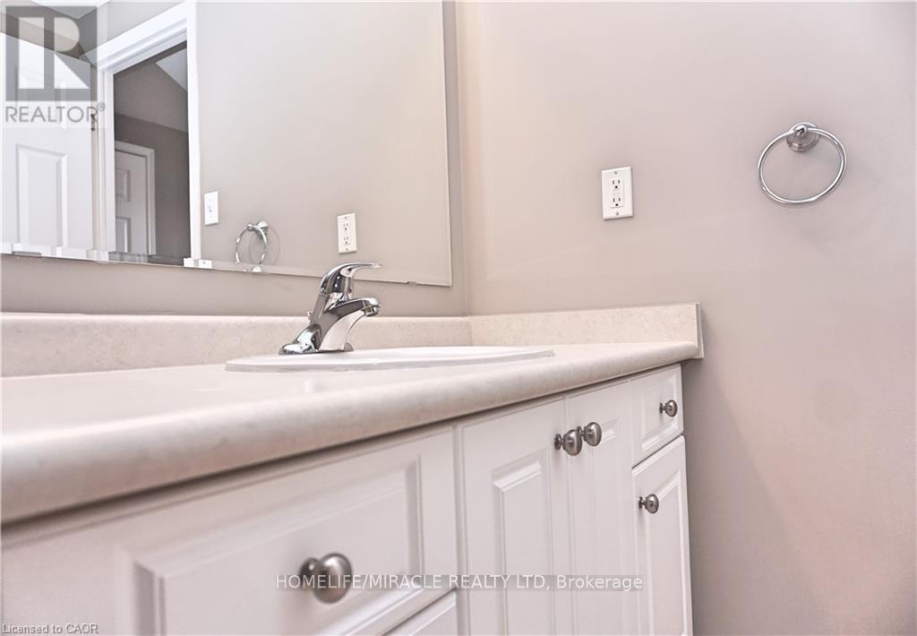 40 MADELEINE STREET, Kitchener, Ontario, N2R1V4 — Photo 11