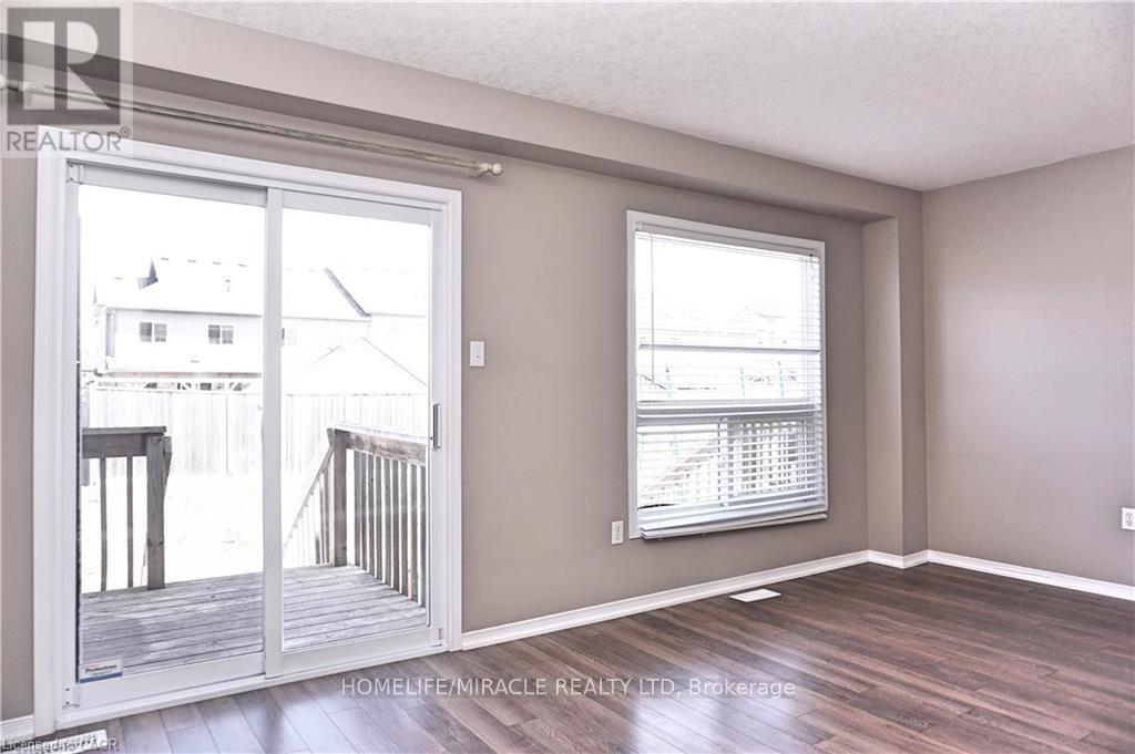 40 MADELEINE STREET, Kitchener, Ontario, N2R1V4 — Photo 8