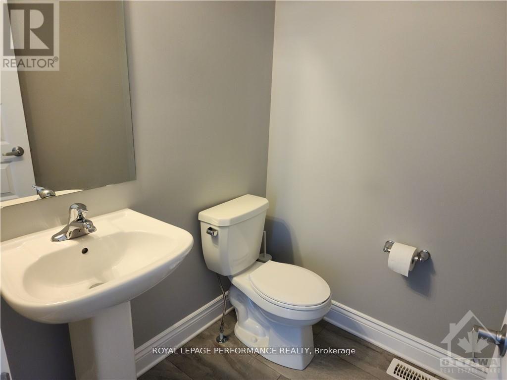 338 TWILIGHT AVENUE, Russell, Ontario, K4R0E3 — Photo 3