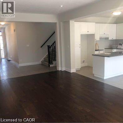 295 CHOKECHERRY Crescent, Waterloo, Ontario, N2V0H1 — Photo 2