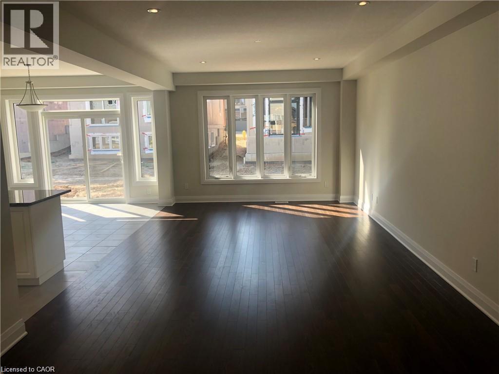 295 CHOKECHERRY Crescent, Waterloo, Ontario, N2V0H1 — Photo 3