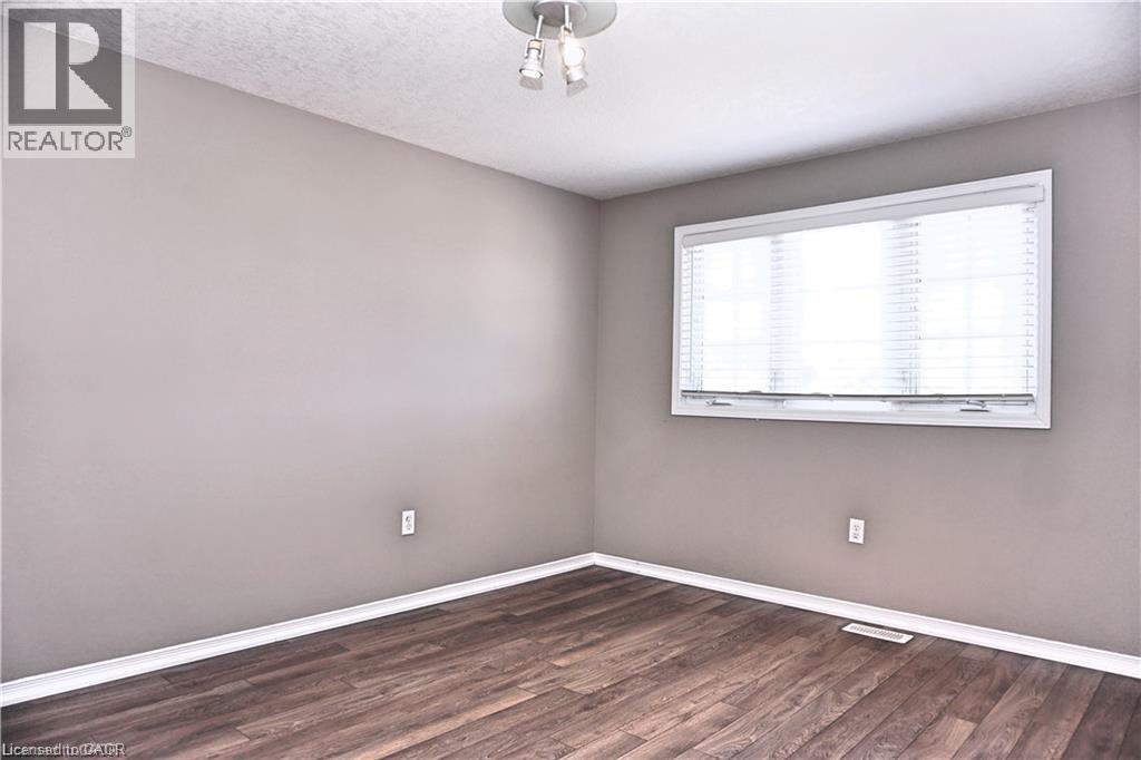 40 MADELEINE Street, Kitchener, Ontario, N2R1V4 — Photo 23