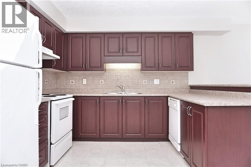 40 MADELEINE Street, Kitchener, Ontario, N2R1V4 — Photo 3