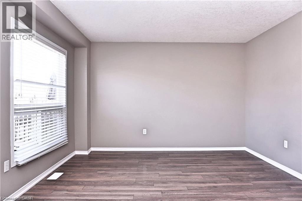 40 MADELEINE Street, Kitchener, Ontario, N2R1V4 — Photo 7