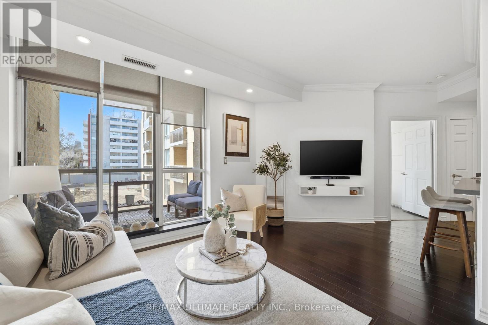 405 - 1750 BAYVIEW AVENUE, Toronto (Mount Pleasant East), Ontario, M4G3C4 — Photo 2