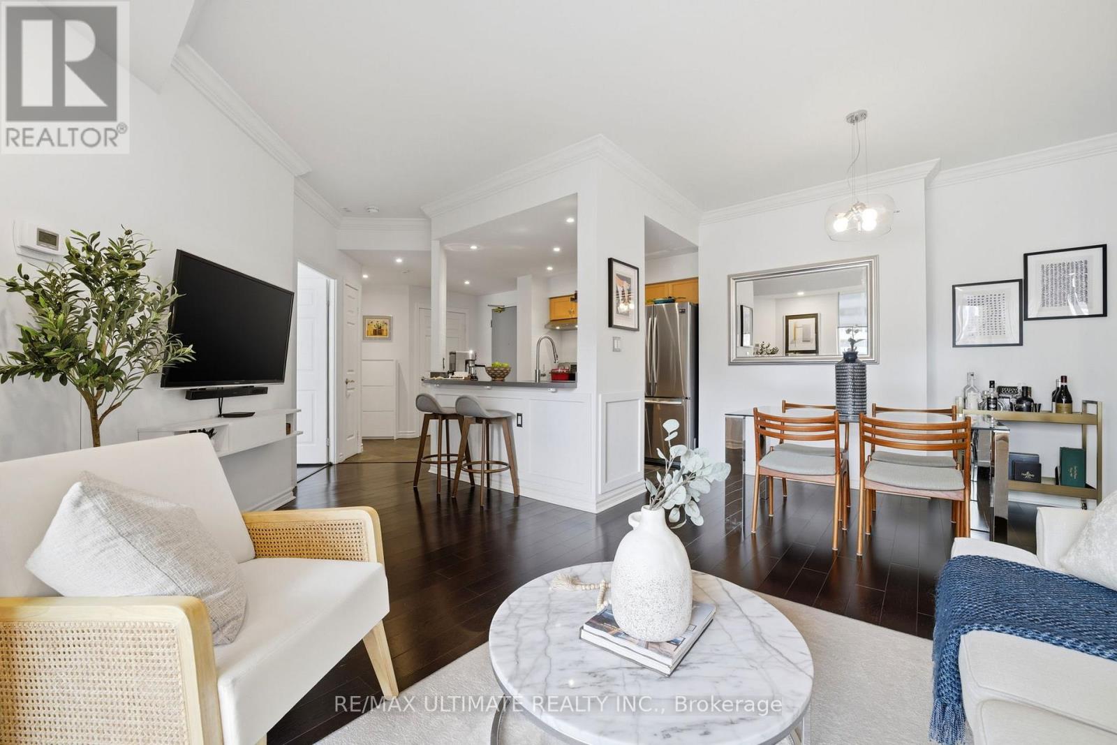 405 - 1750 BAYVIEW AVENUE, Toronto (Mount Pleasant East), Ontario, M4G3C4 — Photo 3