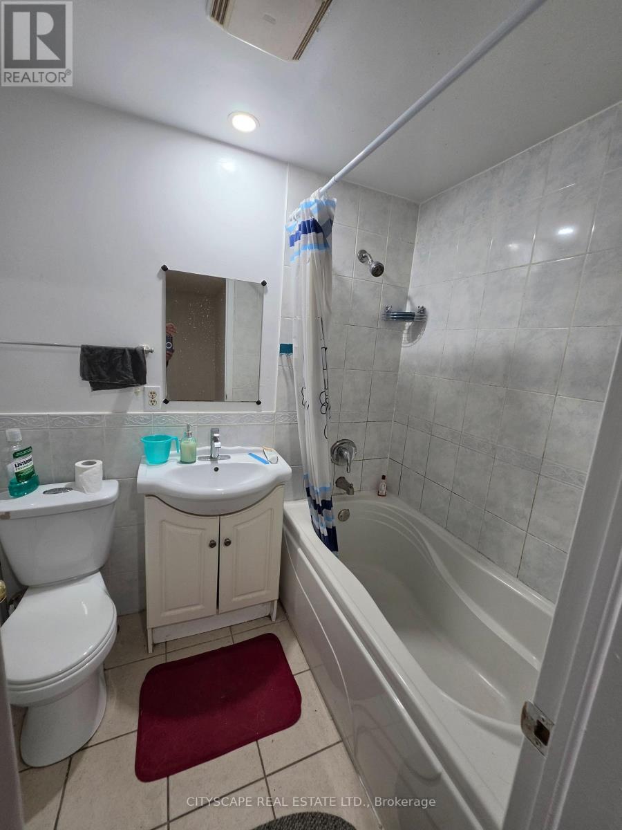 63 WIGGENS COURT, Toronto (Malvern), Ontario, M1B1K3 — Photo 10