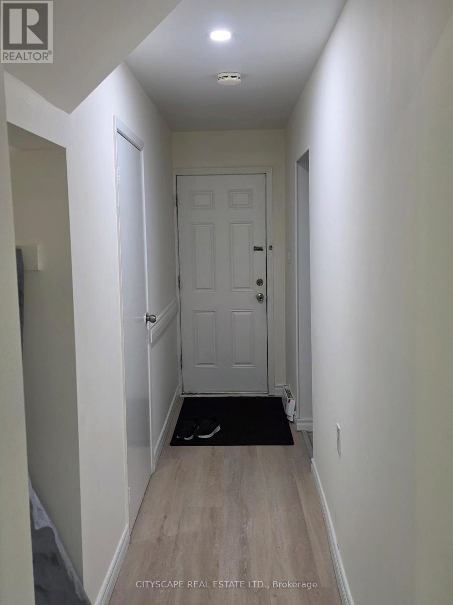 63 WIGGENS COURT, Toronto (Malvern), Ontario, M1B1K3 — Photo 2