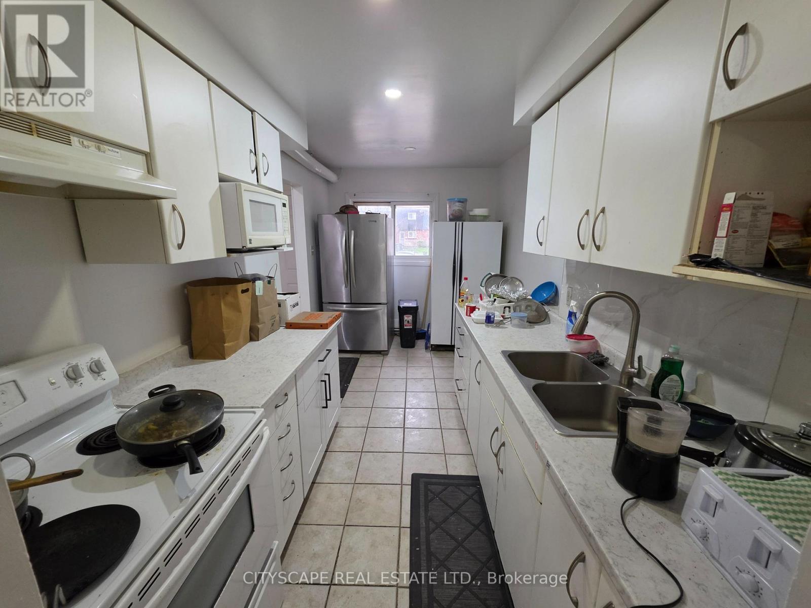 63 WIGGENS COURT, Toronto (Malvern), Ontario, M1B1K3 — Photo 4