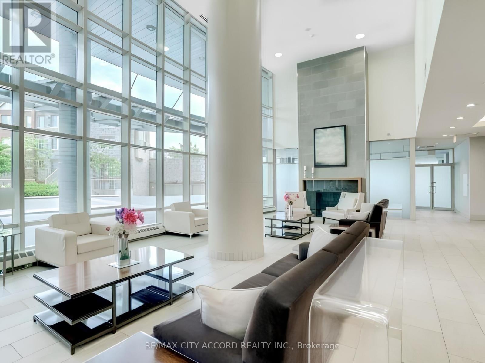 2702 - 15 WINDERMERE AVENUE, Toronto (High Park-Swansea), Ontario, M6S5A2 — Photo 2