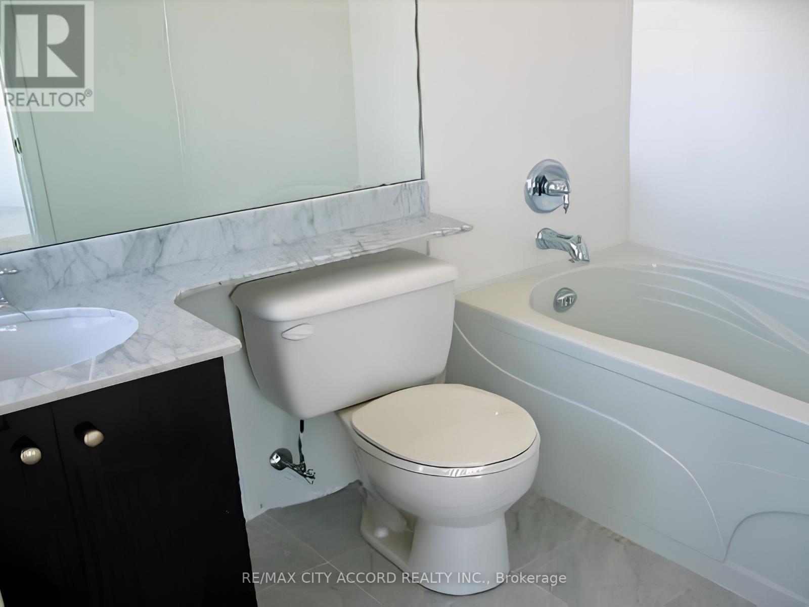 2702 - 15 WINDERMERE AVENUE, Toronto (High Park-Swansea), Ontario, M6S5A2 — Photo 8