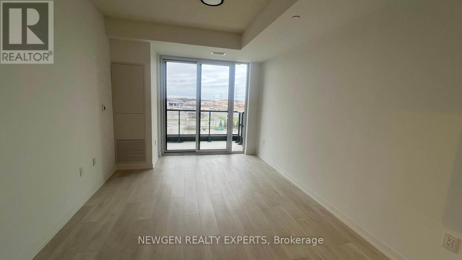 C606 - 4878 POWERS COMMON, Burlington (Alton), Ontario, L7M2B4 — Photo 5