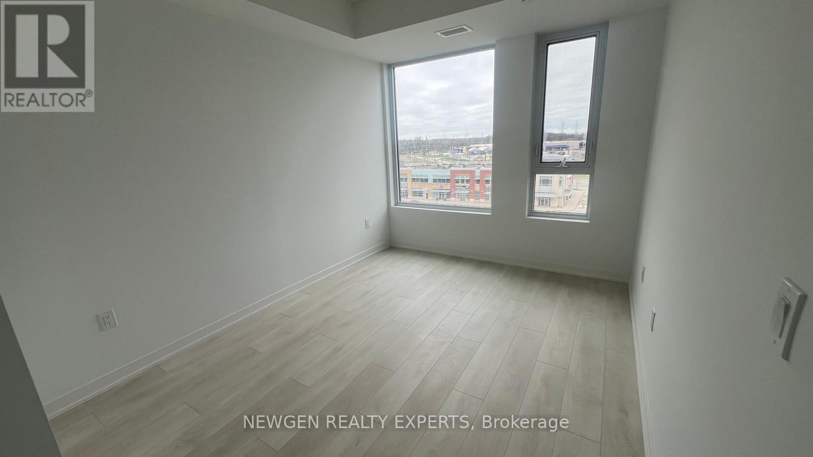 C606 - 4878 POWERS COMMON, Burlington (Alton), Ontario, L7M2B4 — Photo 6