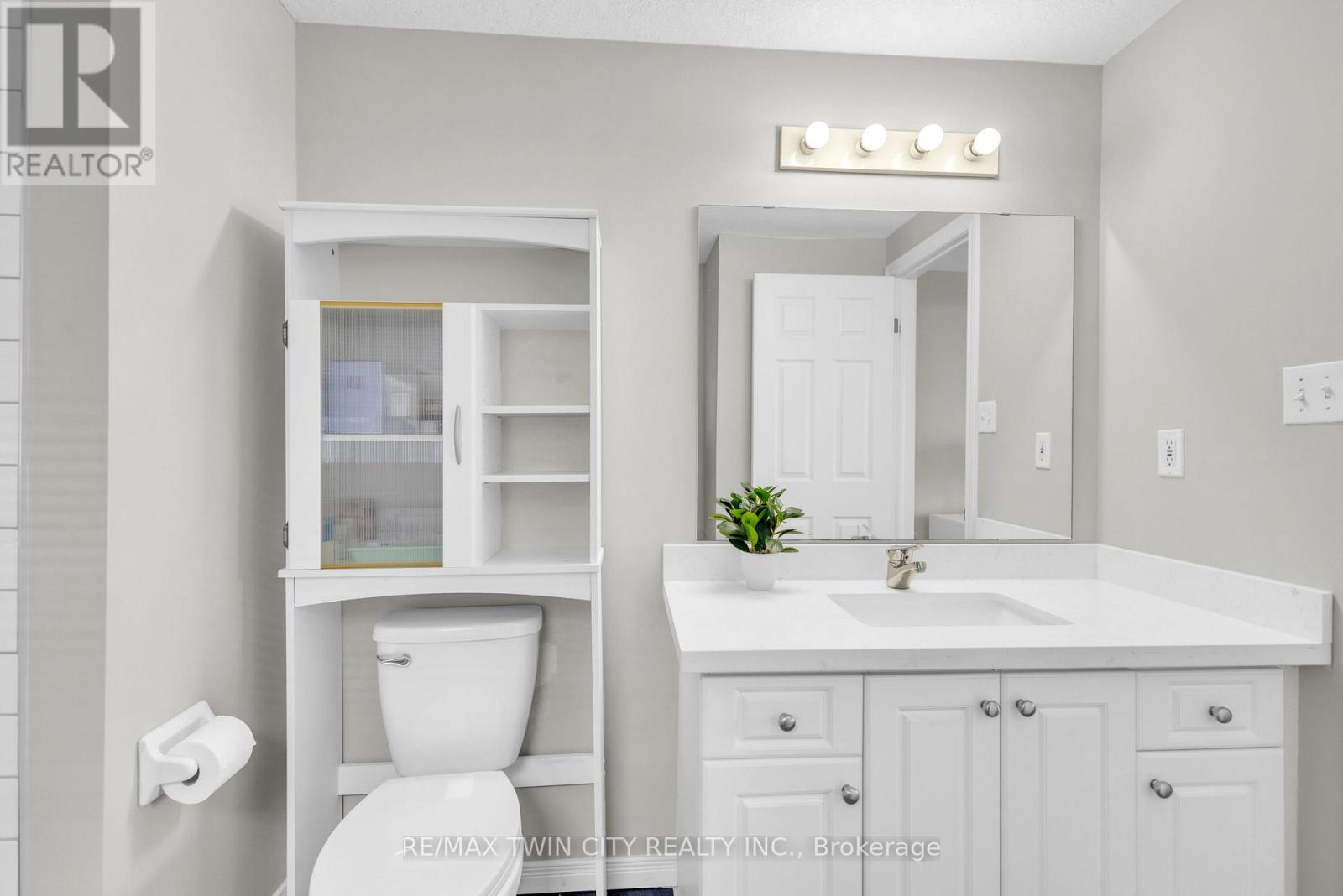 22 DAHLIA STREET, Kitchener, Ontario, N2E4A9 — Photo 19