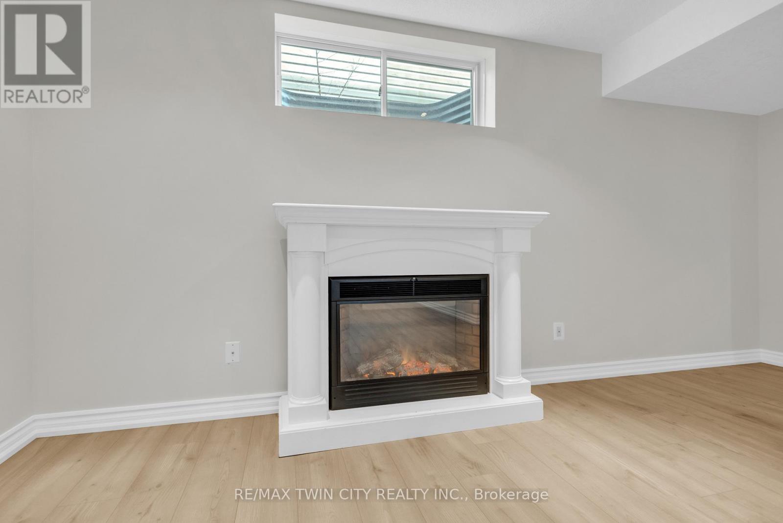 22 DAHLIA STREET, Kitchener, Ontario, N2E4A9 — Photo 33