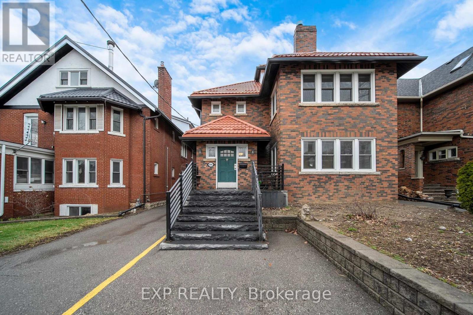 THIRD FLOOR - 896 AVENUE ROAD, Toronto (Yonge-Eglinton), Ontario, M5P2K6 — Photo 2