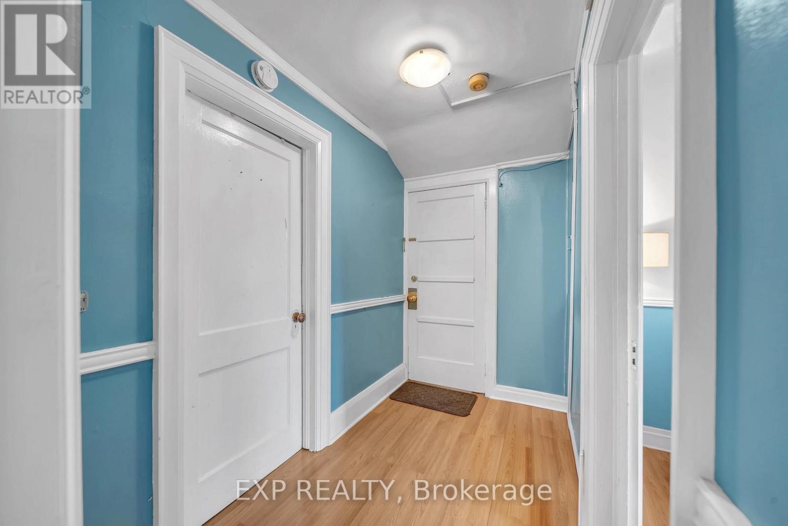 THIRD FLOOR - 896 AVENUE ROAD, Toronto (Yonge-Eglinton), Ontario, M5P2K6 — Photo 3