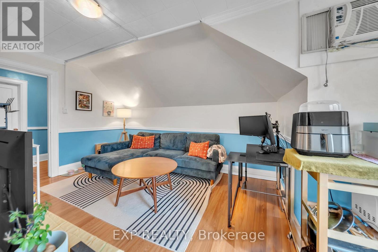 THIRD FLOOR - 896 AVENUE ROAD, Toronto (Yonge-Eglinton), Ontario, M5P2K6 — Photo 9