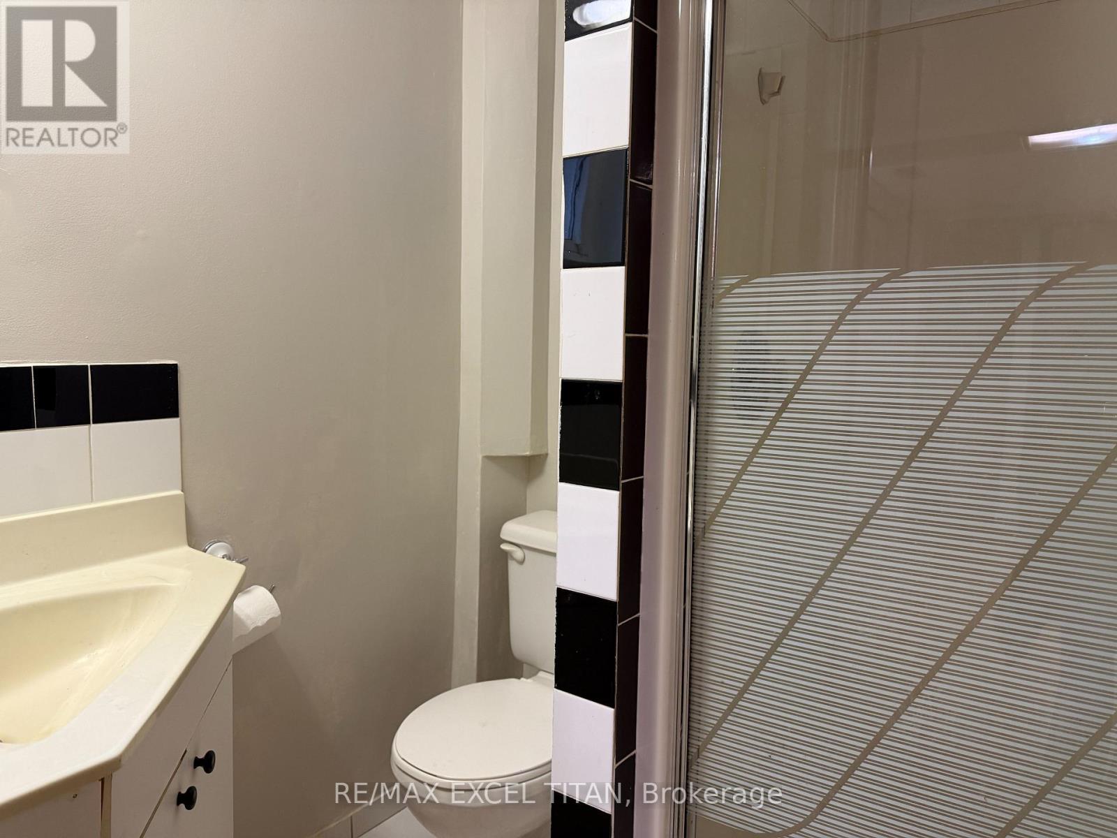 LOWER - 251 SHAWNEE CIRCLE, Toronto (Pleasant View), Ontario, M2H2Y3 — Photo 13