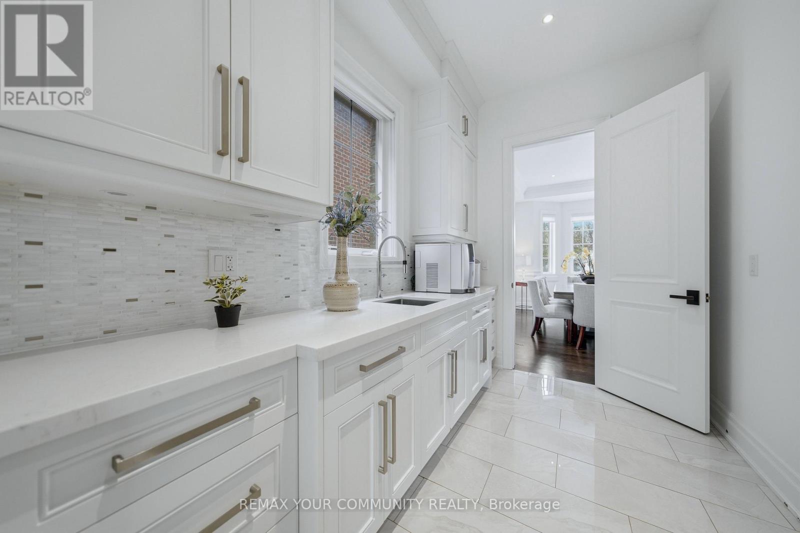 116 FRONTENAC AVENUE, Toronto (Bedford Park-Nortown), Ontario, M5N1Z8 — Photo 12