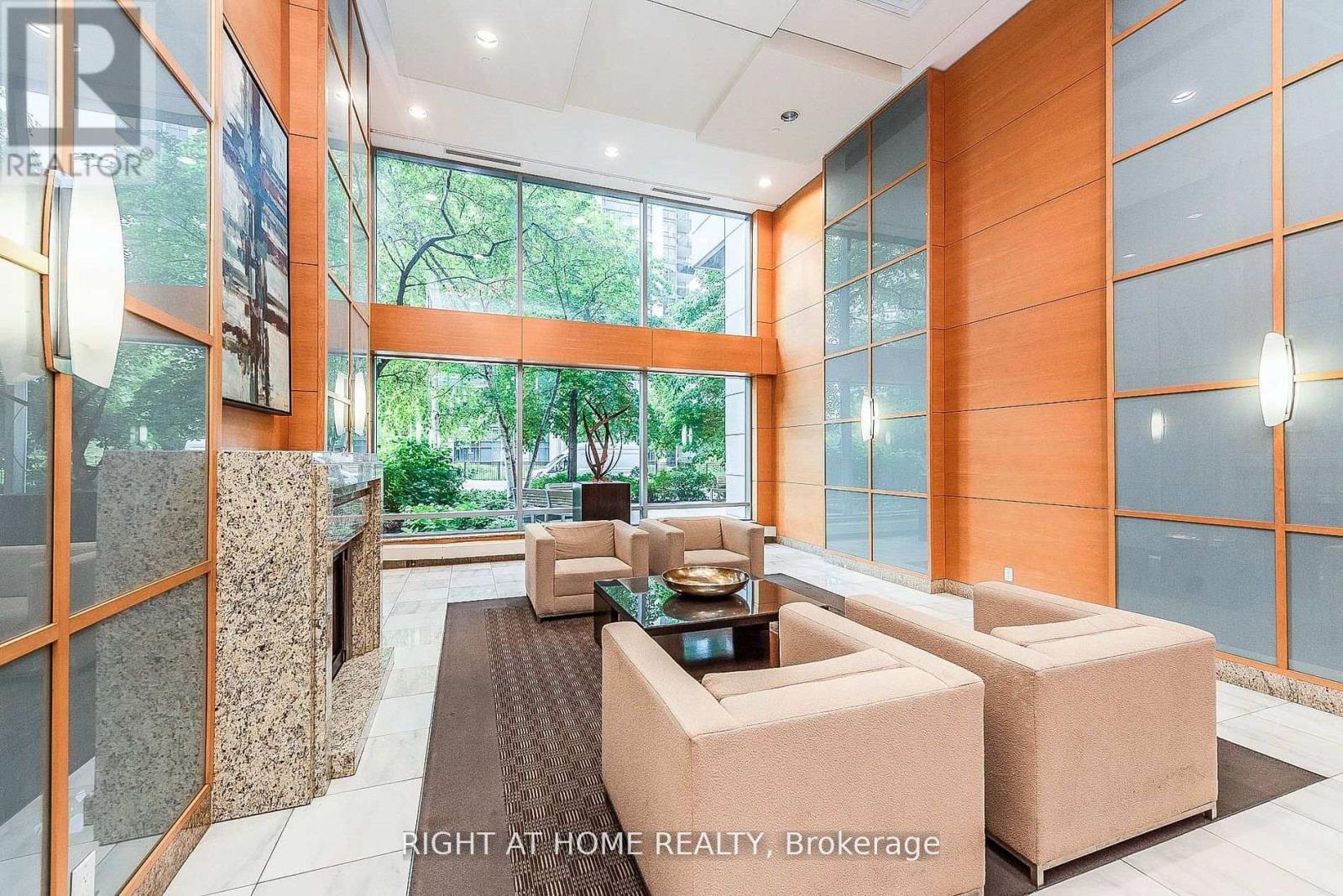 2105 - 4978 YONGE STREET, Toronto (Lansing-Westgate), Ontario, M2N7G8 — Photo 2