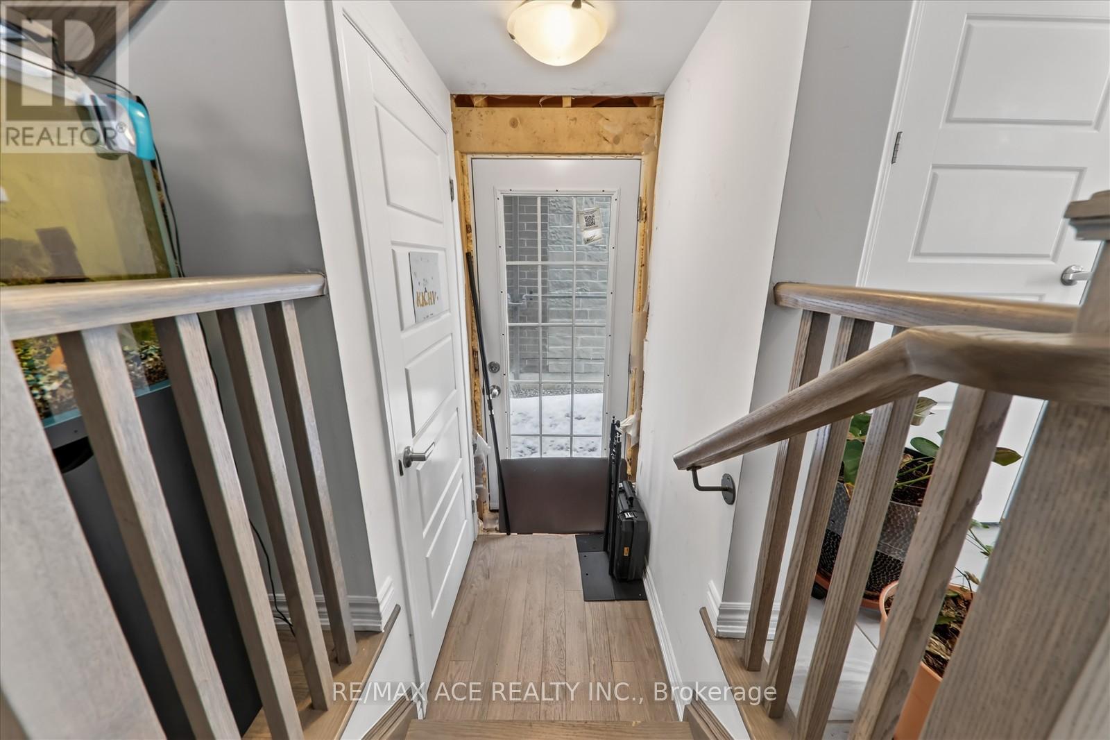 1419 MOCKINGBIRD SQUARE, Pickering, Ontario, L1X0N8 — Photo 6