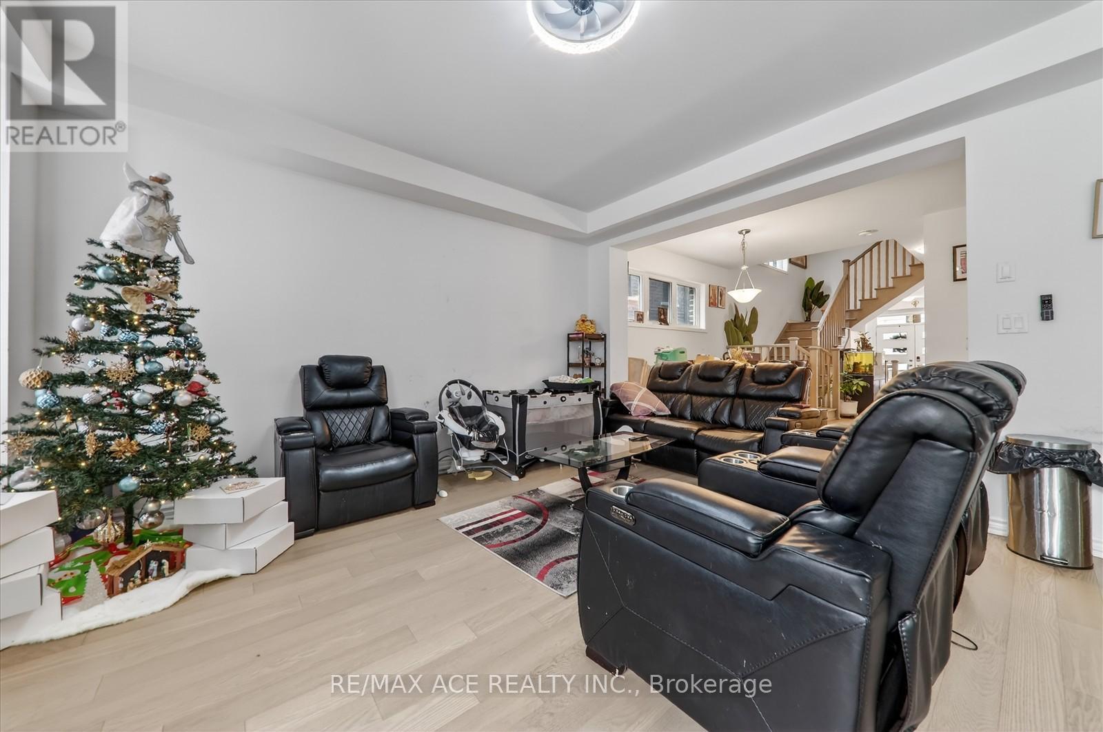 1419 MOCKINGBIRD SQUARE, Pickering, Ontario, L1X0N8 — Photo 9